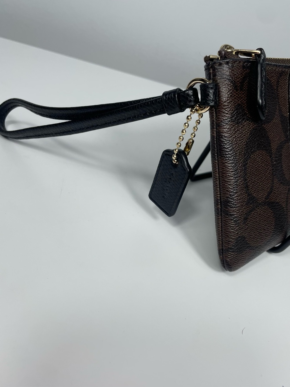 Coach Corner Zip Wristlet Signature PVC Leather Brown Black - Picture 4 of 9